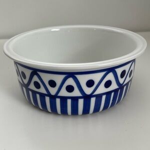Dansk Arabesque Ceramic Soufflé Serving Bowl Blue & White 8.75”in Vintage 90s
